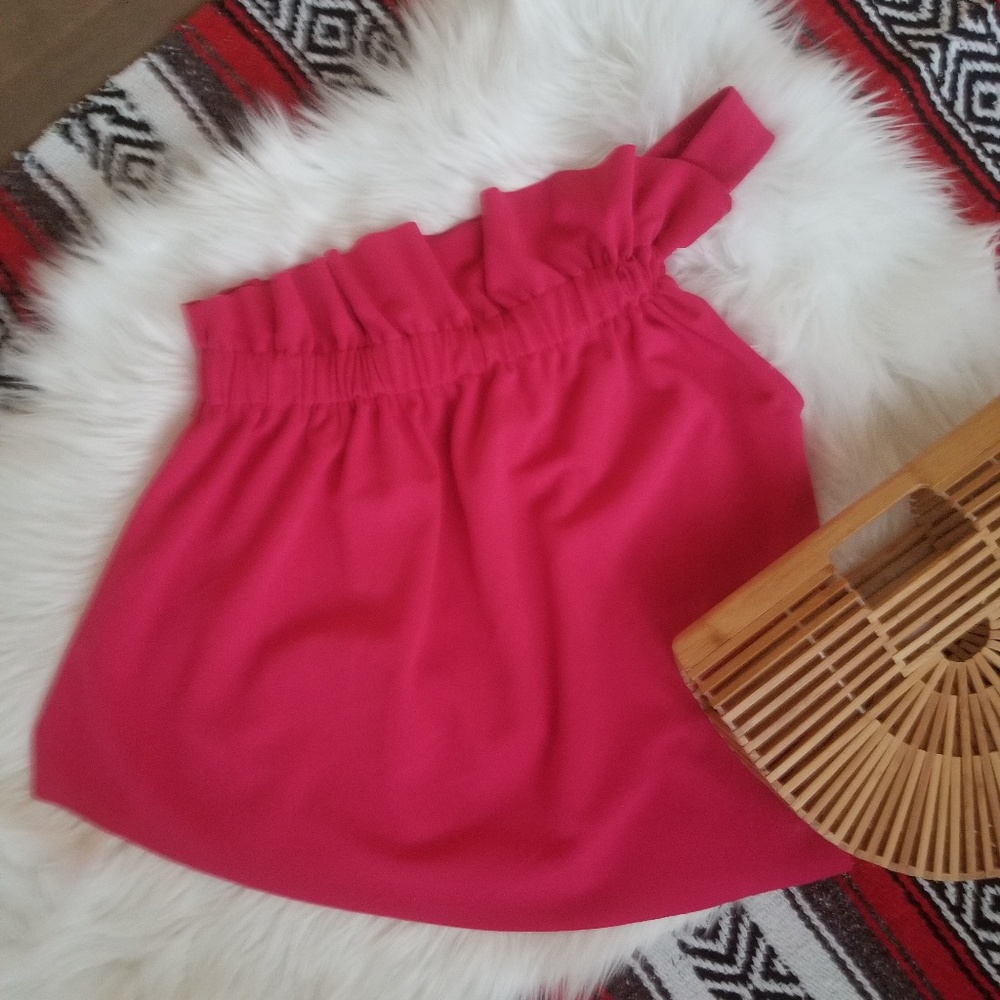 Nwot zara one should pink crop top